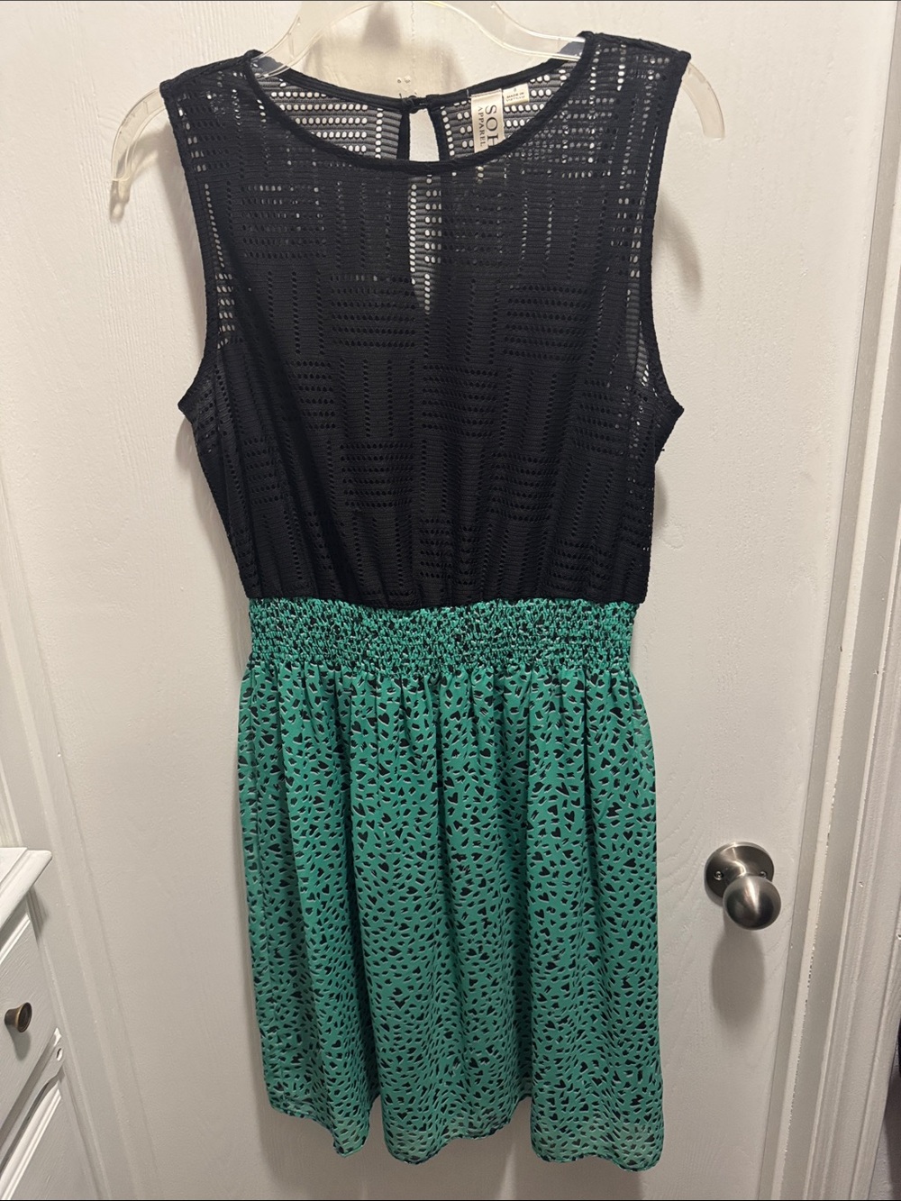 Soho Apparel Black & Teal Smocked-Waist Midi Dress